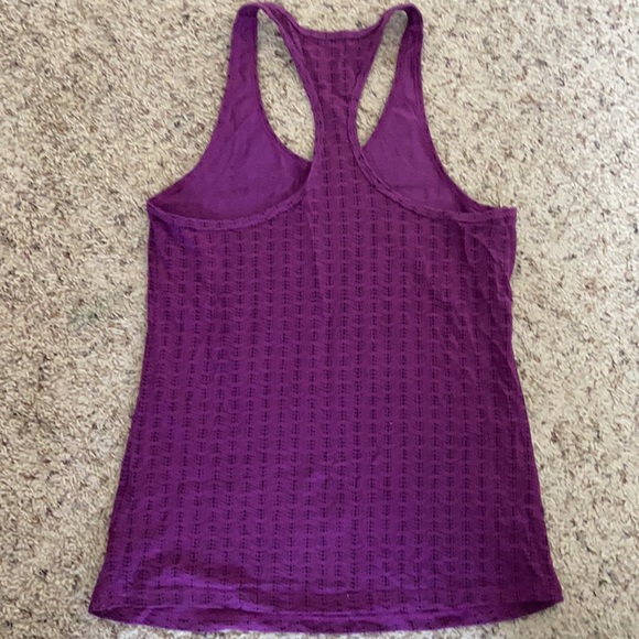 Nike Dri-fit tank top - Picture 4 of 4
